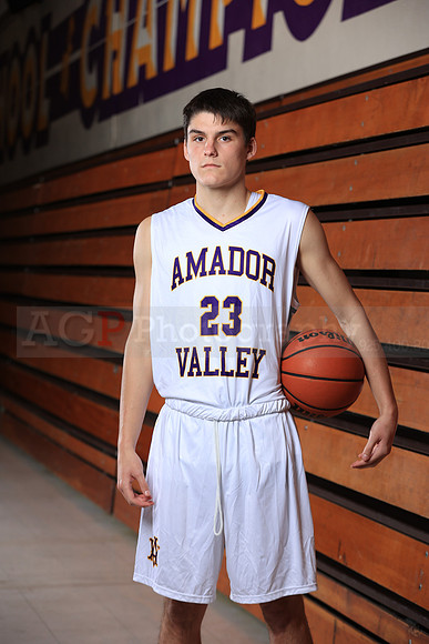 AVHSVarsityBKN00049