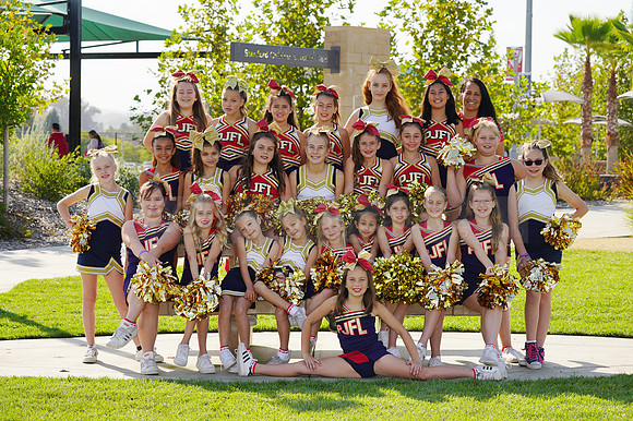 Cheer00022