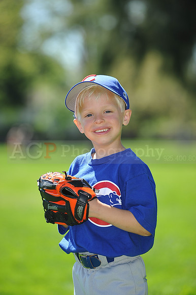 TBall_Cubs045