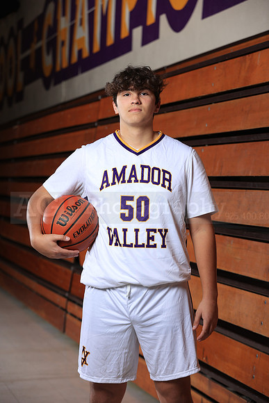 AVHSVarsityBKN00166