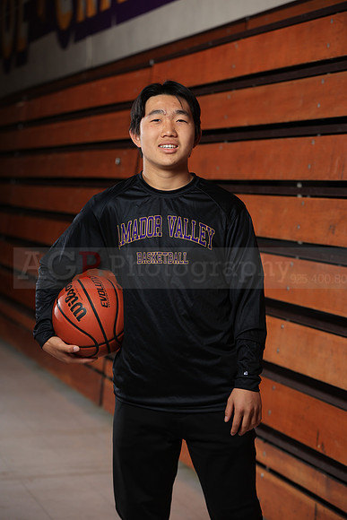 AVHSVarsityBKN00204