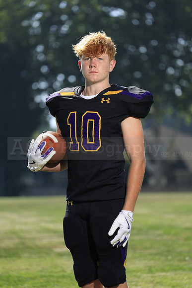 AVHS_JV005