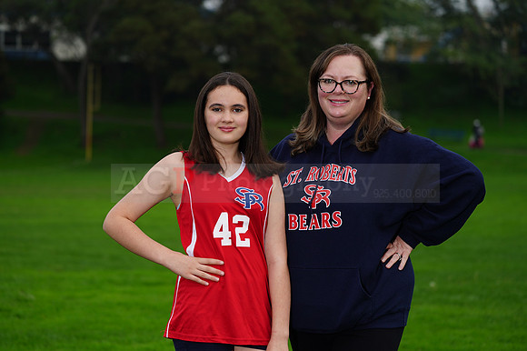 6thVBall00081